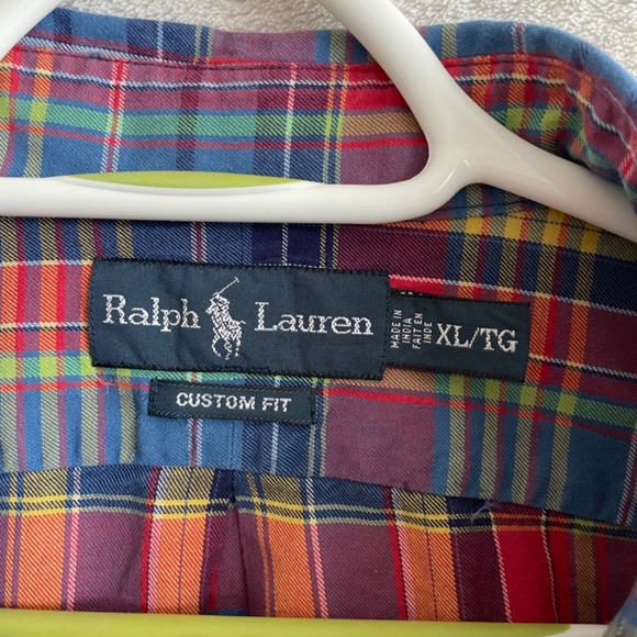 Ralph Lauren Custom Fit Dress Shirt. - Picture 3 of 7
